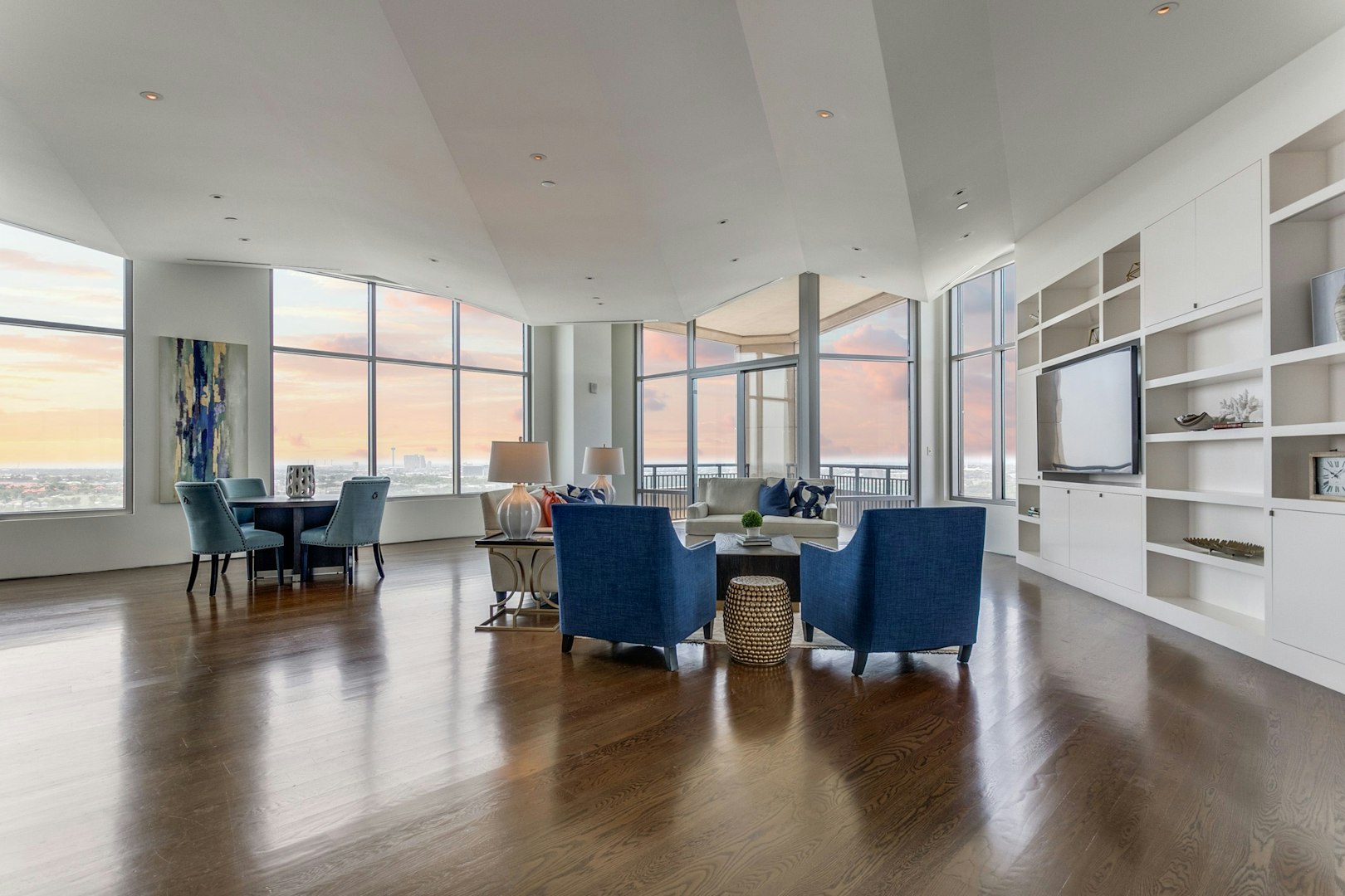 4242 Broadway, San Antonio TX 1614140 Phyllis Browning Company