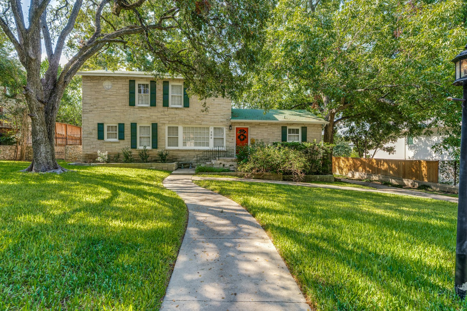204 Ridgemont Avenue Terrell Hills TX 78209