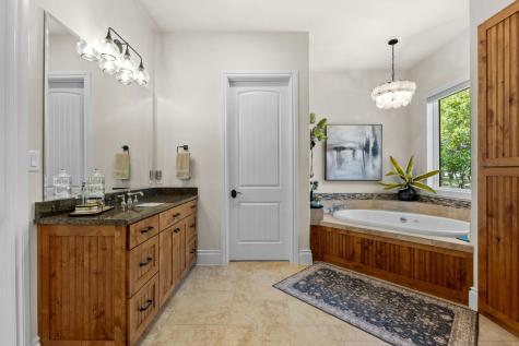 0000 *PRIVATE* 164 Bitter Springs Boerne TX 78006