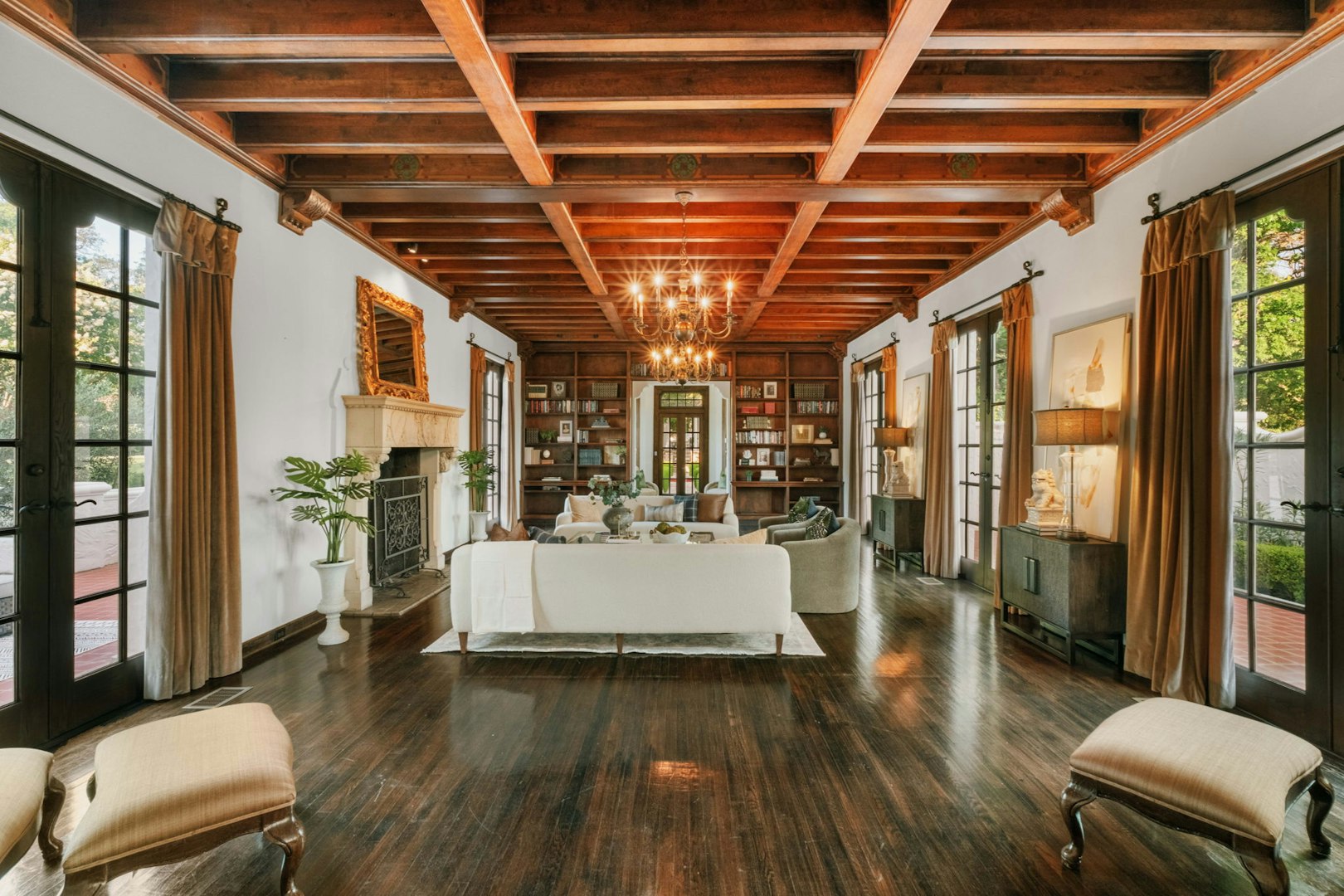 131 West Lynwood Avenue San Antonio TX 78212