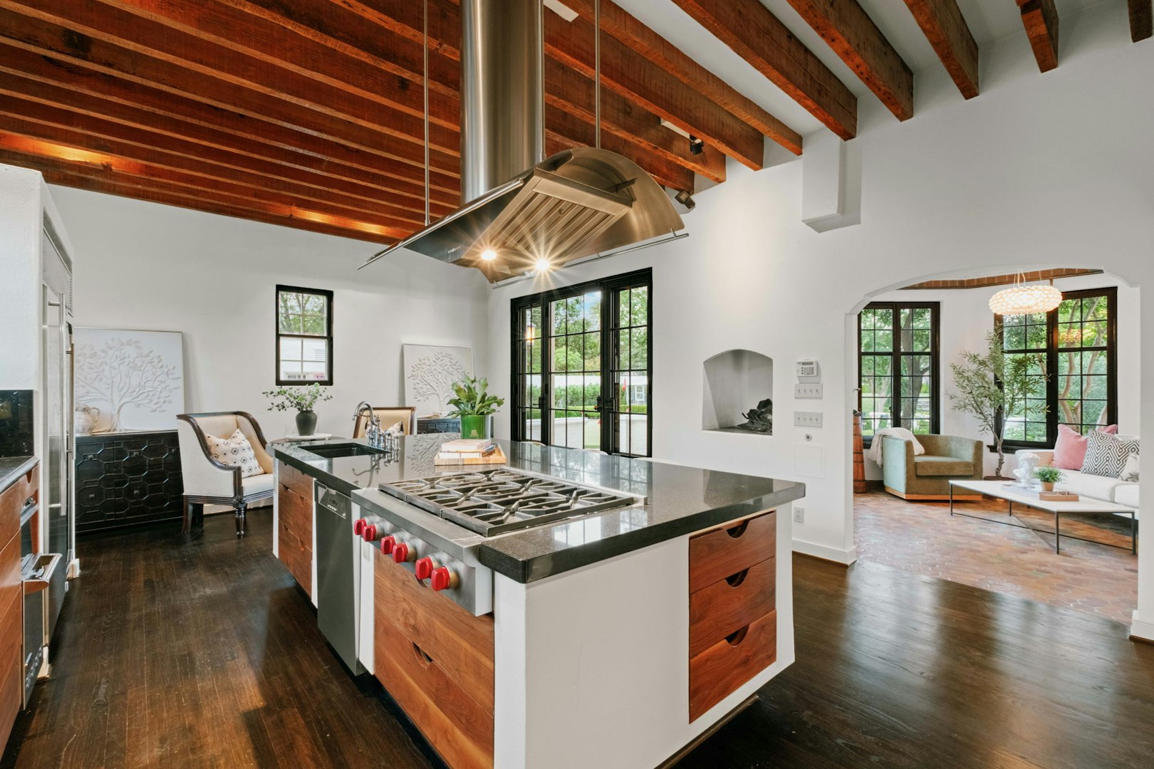 131 West Lynwood Avenue San Antonio TX 78212