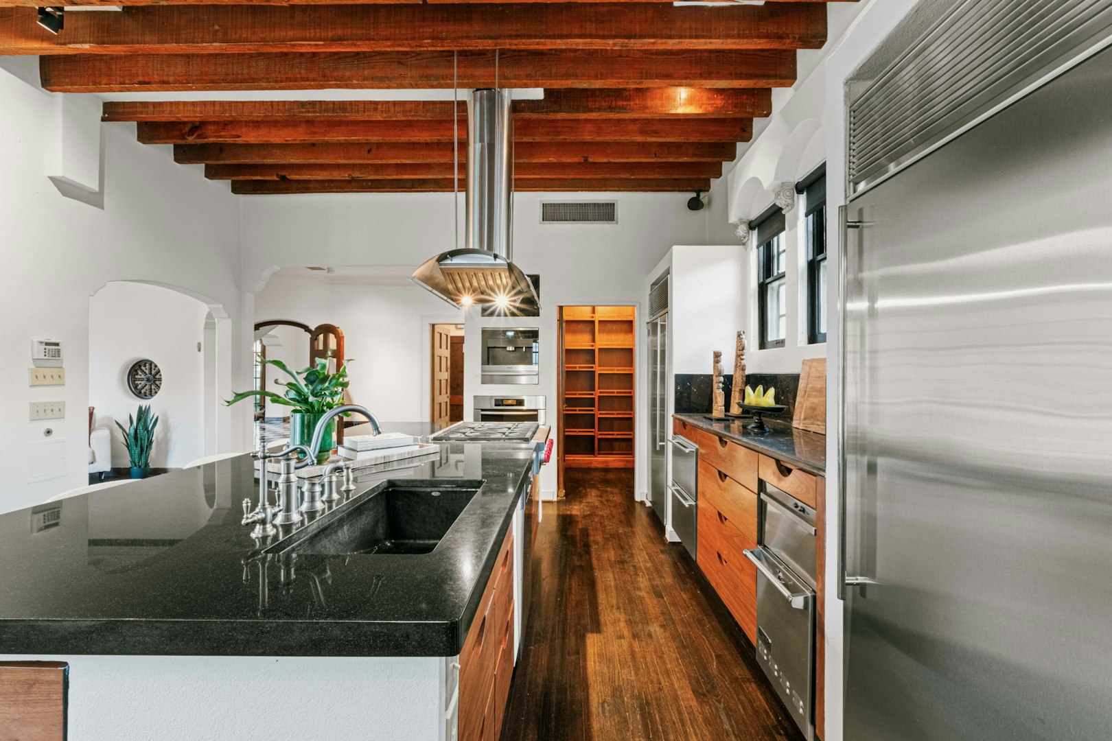 131 West Lynwood Avenue San Antonio TX 78212