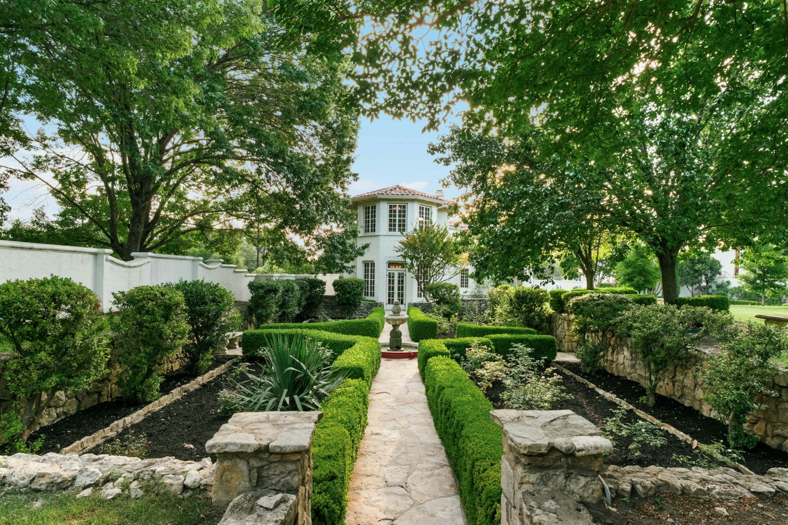 131 West Lynwood Avenue San Antonio TX 78212