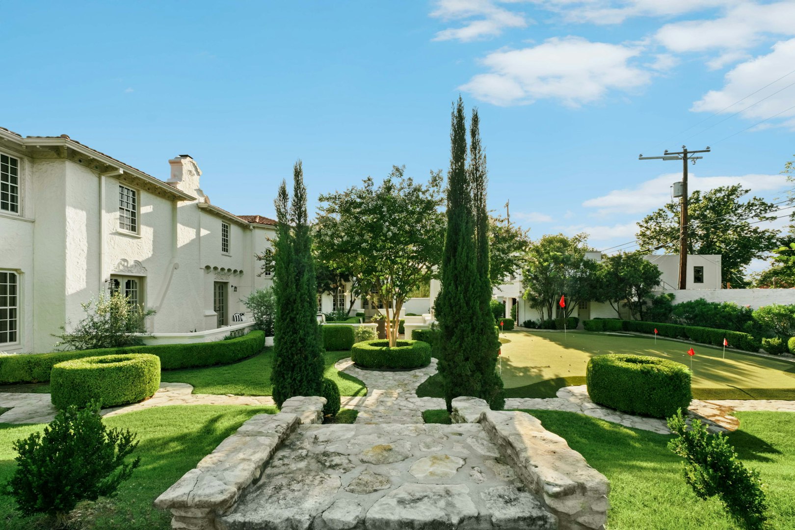 131 West Lynwood Avenue San Antonio TX 78212