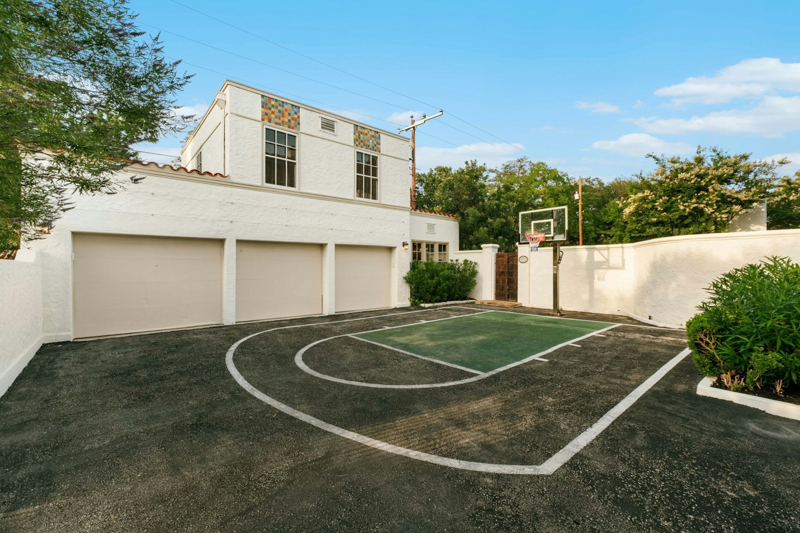 131 West Lynwood Avenue San Antonio TX 78212