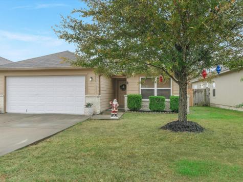 2030 Yellow Rose Way Gonzales TX 78629