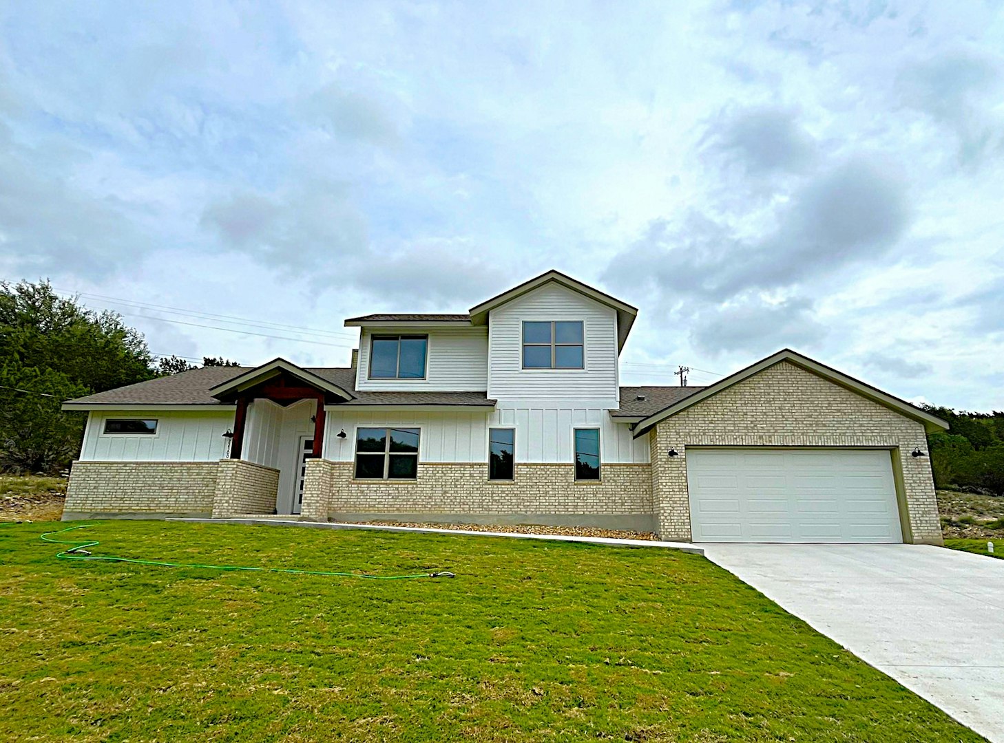 22300 Shotts Dr, Briarcliff Spicewood TX 78669