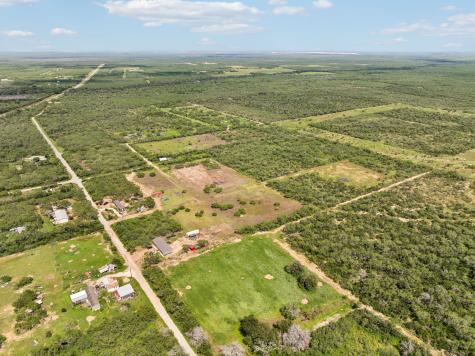 4040-4050 Christine TX 78012