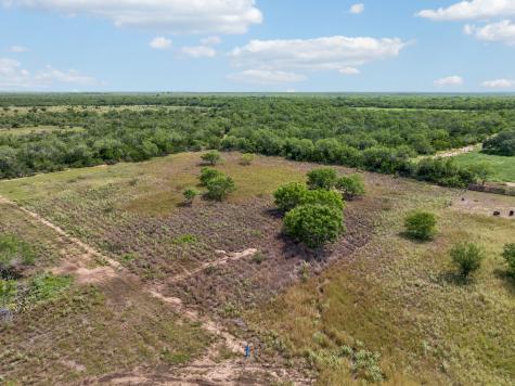 4040-4050 Christine TX 78012