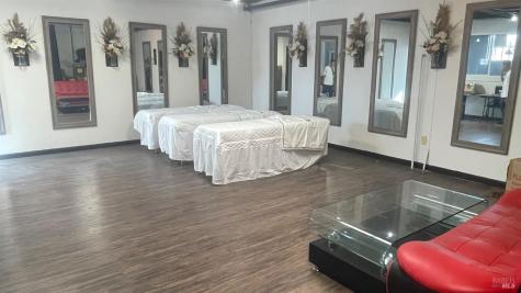 449 Center Street Healdsburg CA 95448