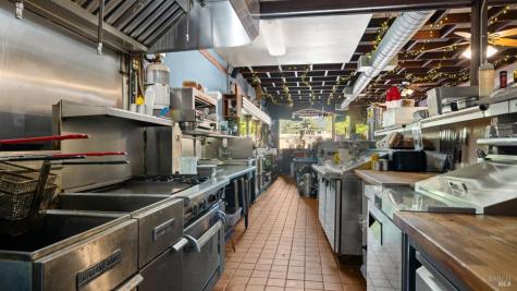 113 N Cloverdale Boulevard Cloverdale CA 95425