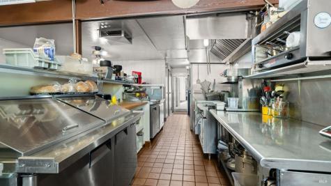 113 N Cloverdale Boulevard Cloverdale CA 95425