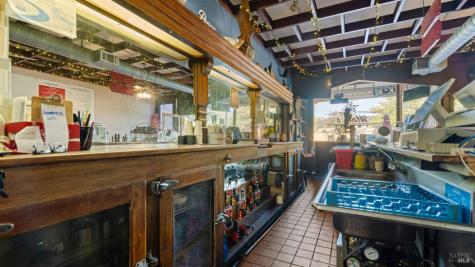 113 N Cloverdale Boulevard Cloverdale CA 95425