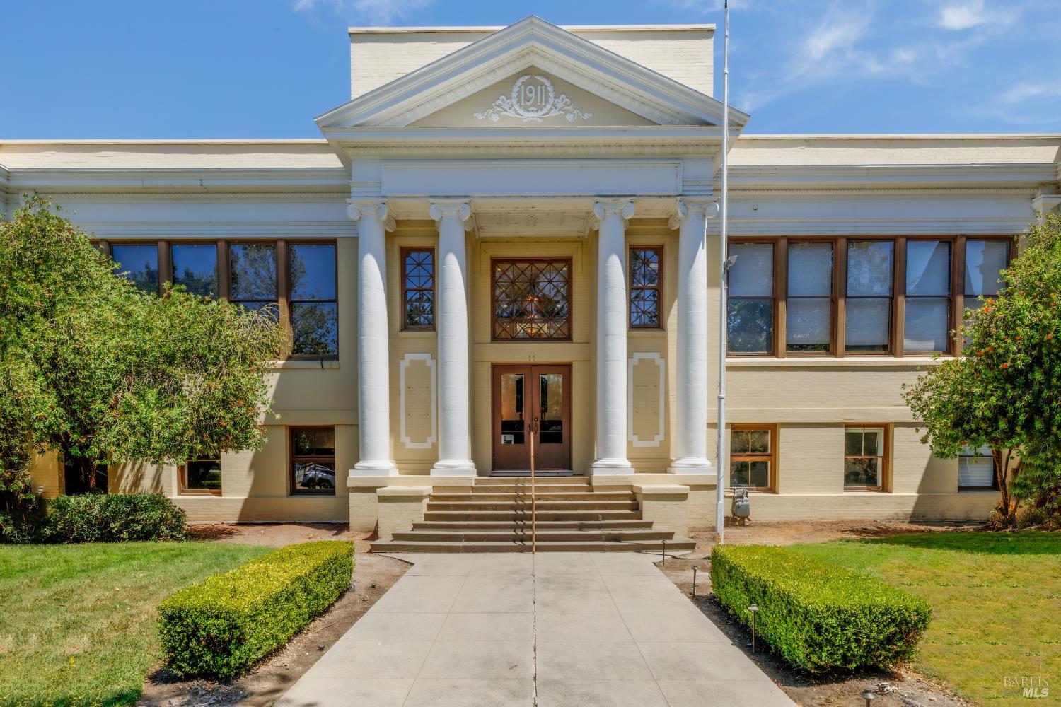 11 5th Street Petaluma CA 94952