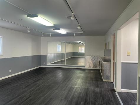 551-583 Summerfield Road Santa Rosa CA 95405