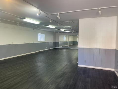 551-583 Summerfield Road Santa Rosa CA 95405