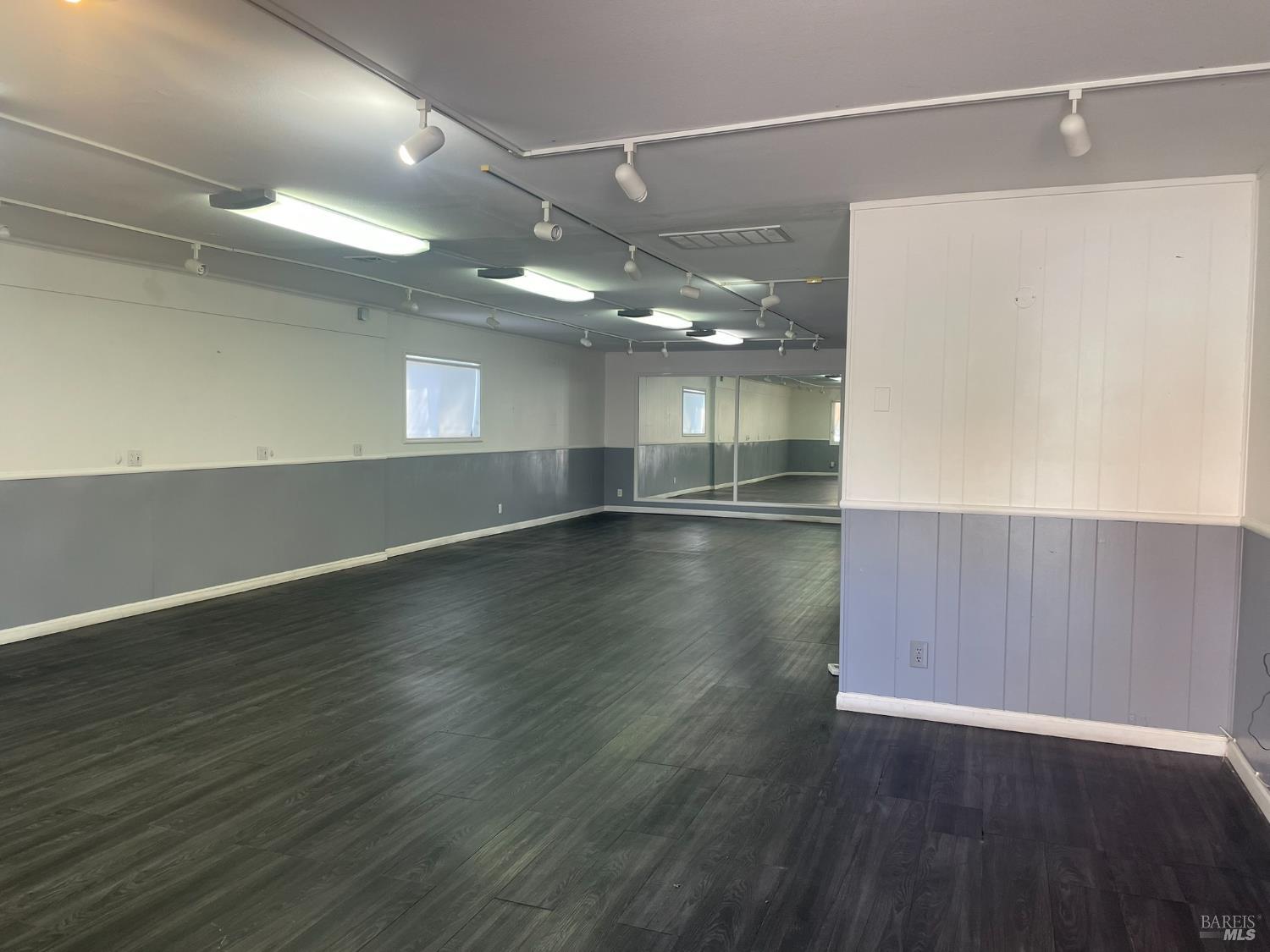 551-583 Summerfield Road Santa Rosa CA 95405