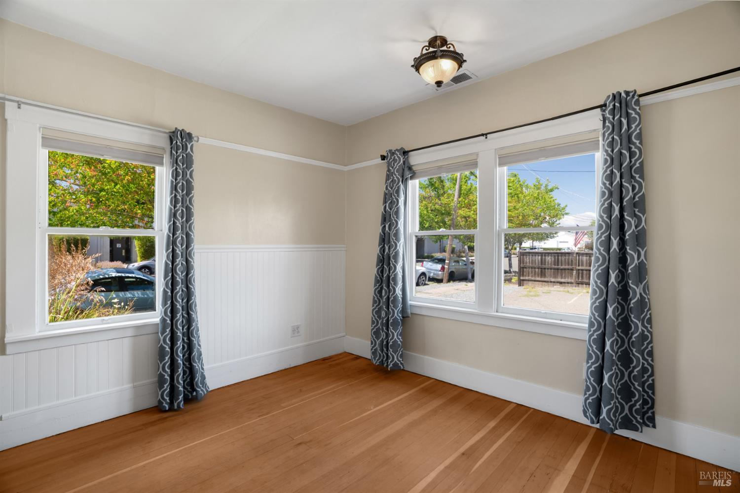 1203 College Avenue Santa Rosa CA 95404