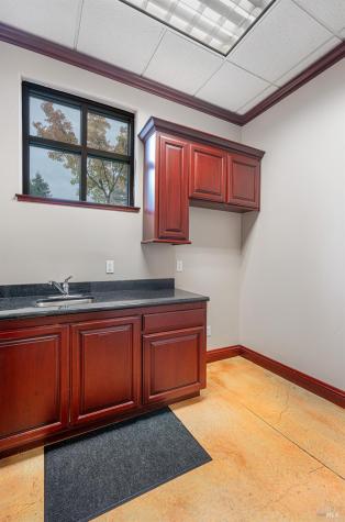 810 Denbeste Court Windsor CA 95492