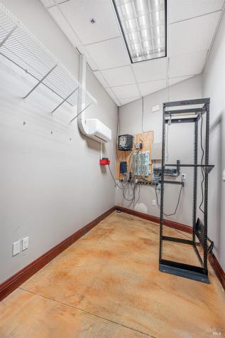 810 Denbeste Court Windsor CA 95492