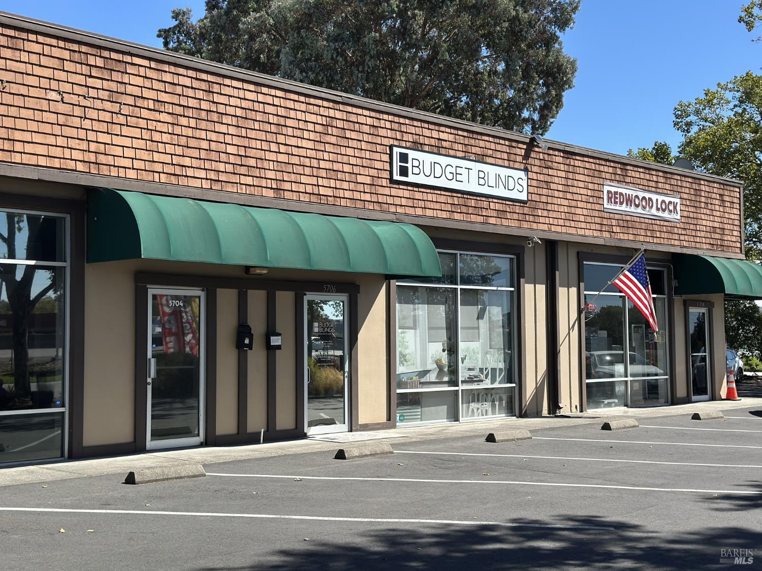 5700-5708 Commerce Boulevard Rohnert Park CA 94928