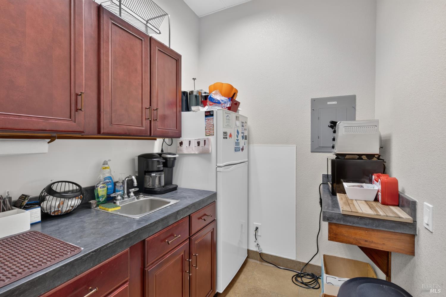 810 Den Beste Court Windsor CA 95492