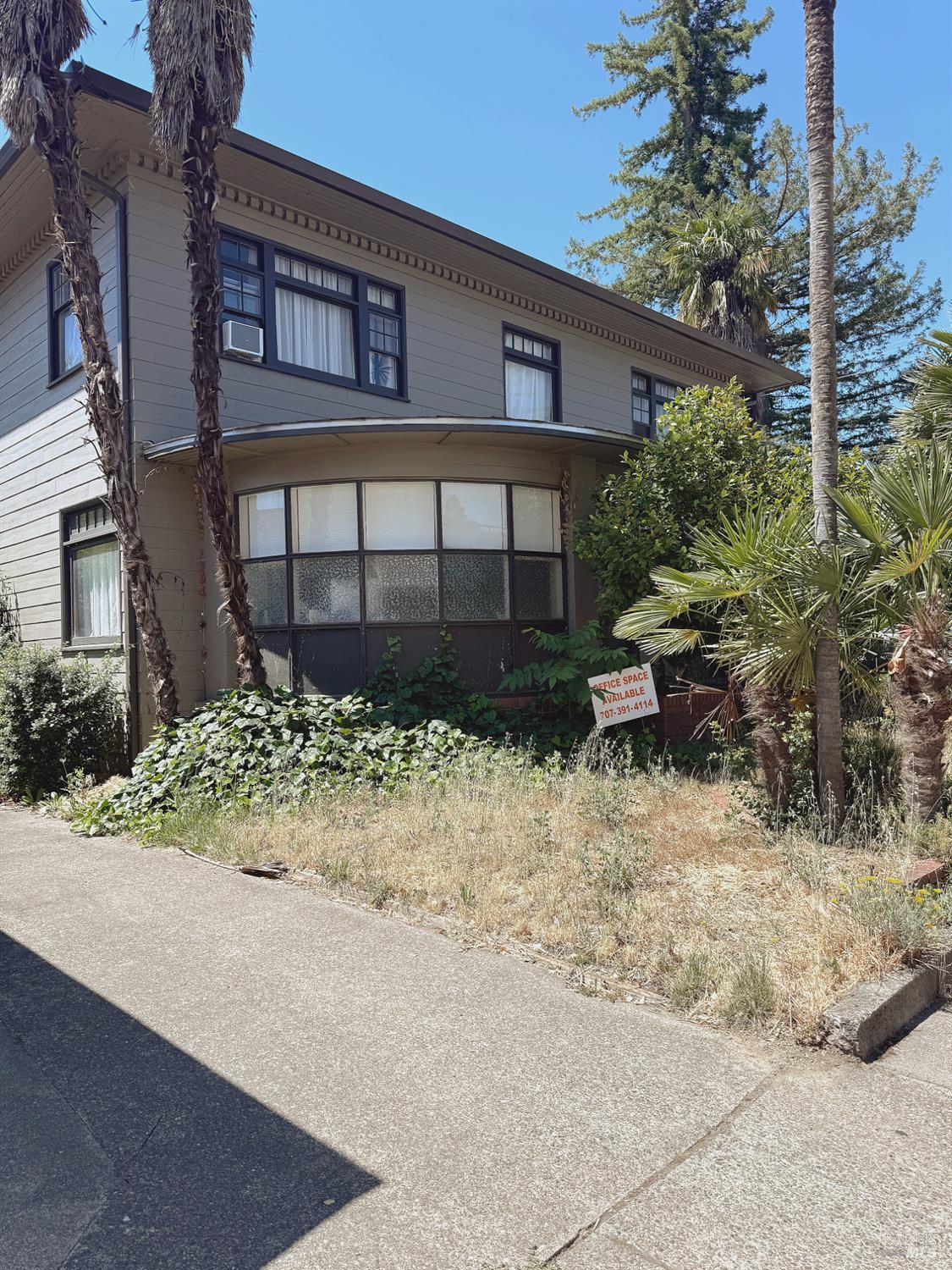 215 W Standley Street Ukiah CA 95482