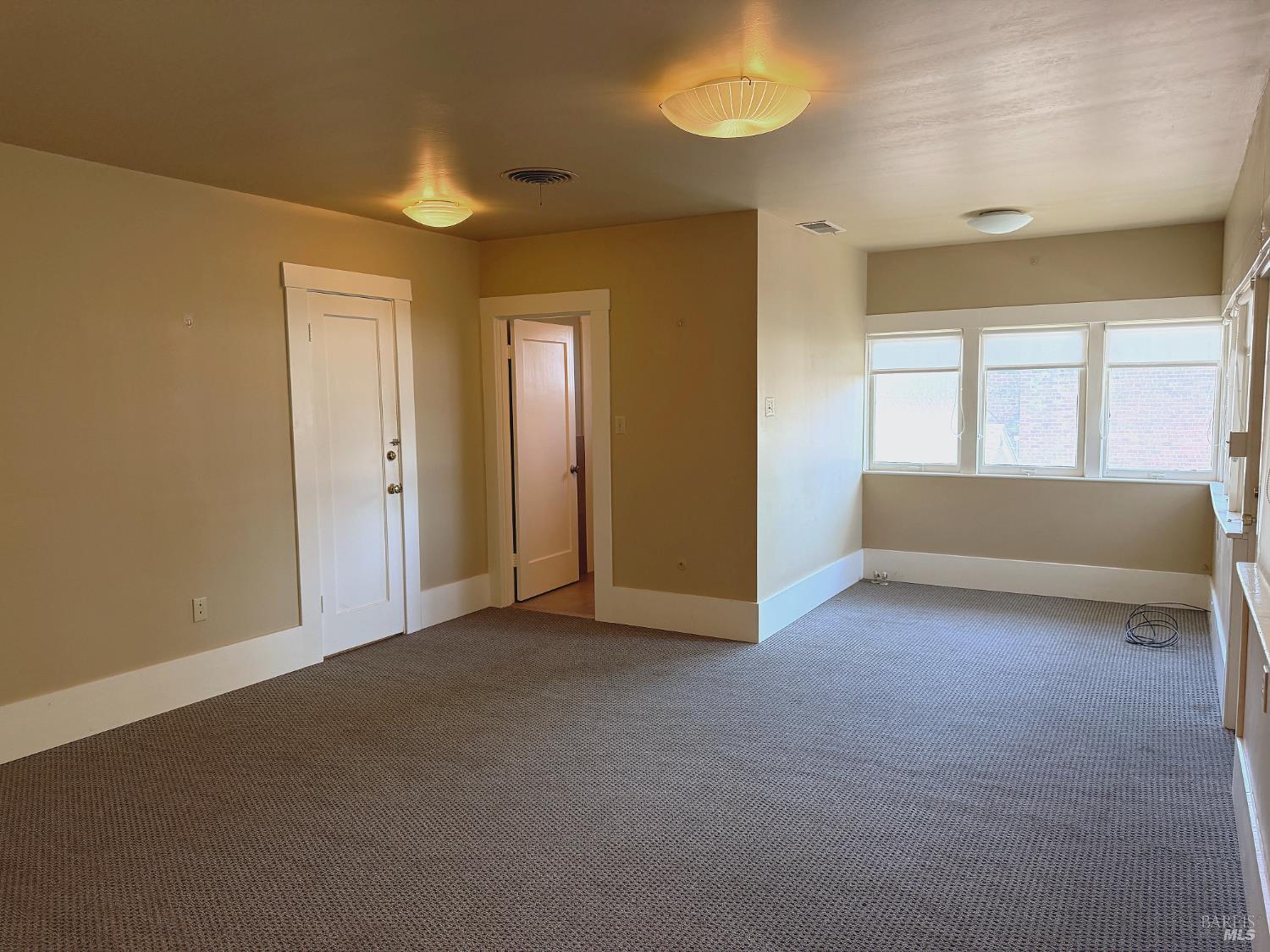 215 W Standley Street Ukiah CA 95482