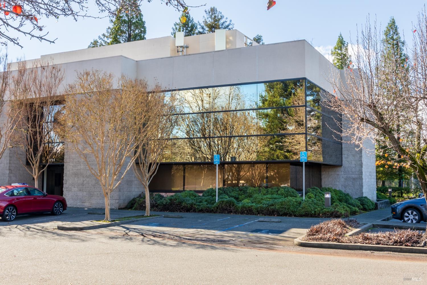 8733 Lakewood Drive Windsor CA 95492
