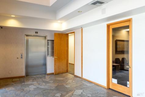 8733 Lakewood Drive Windsor CA 95492