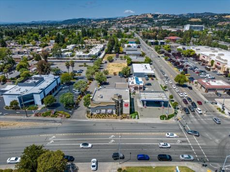 1125 W Steele Lane Santa Rosa CA 95403