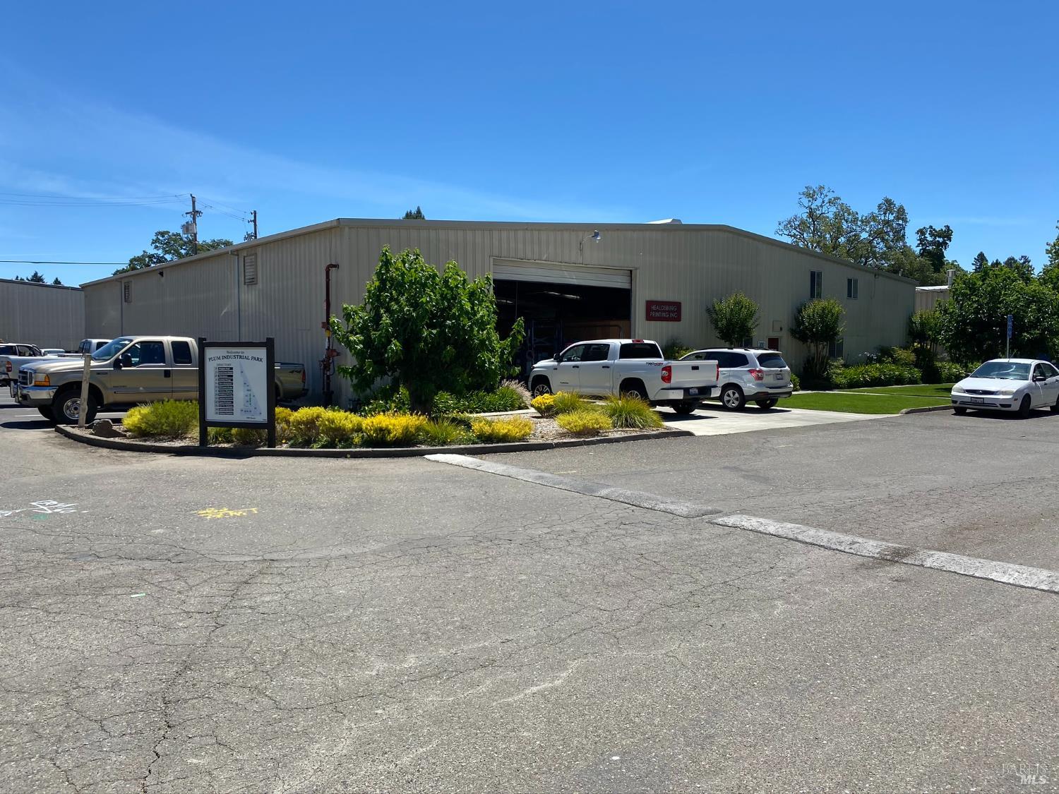 30 Mill Healdsburg CA 95448