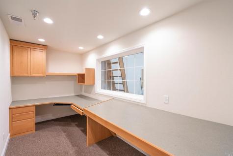 7975 Cameron Drive Windsor CA 95492