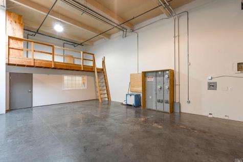 7975 Cameron Drive Windsor CA 95492