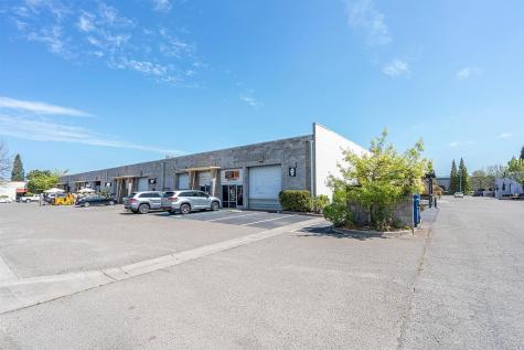 7975 Cameron Drive Windsor CA 95492