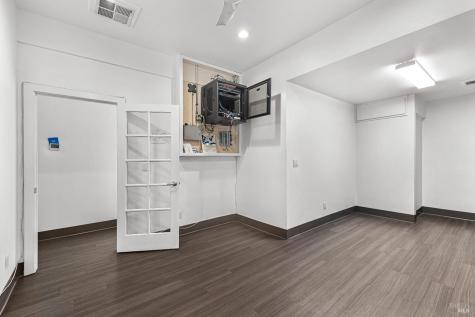 1089 Santa Rosa Avenue Santa Rosa CA 95404