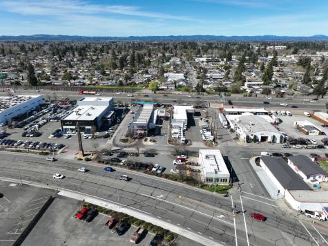 1089 Santa Rosa Avenue Santa Rosa CA 95404
