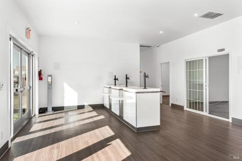 1089 Santa Rosa Avenue Santa Rosa CA 95404