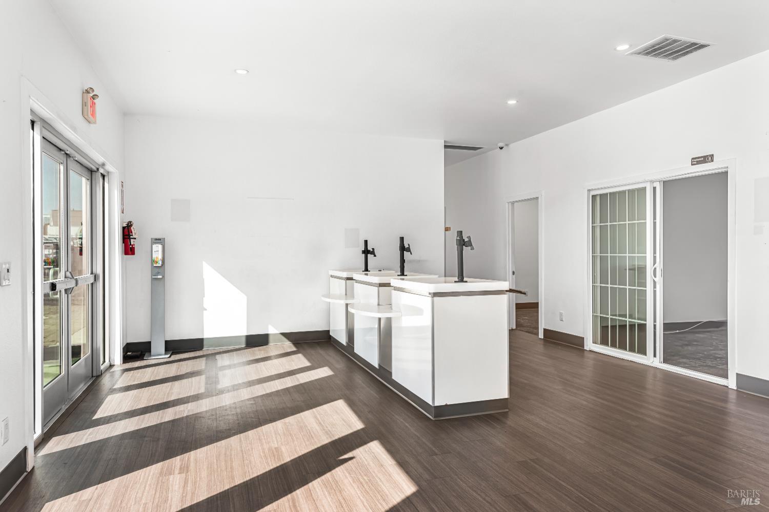 1089 Santa Rosa Avenue Santa Rosa CA 95404
