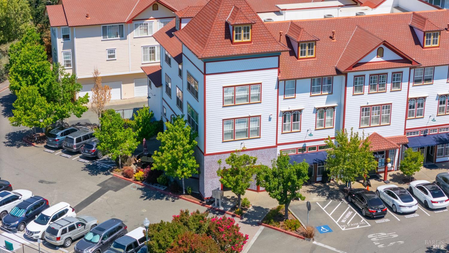 567 David Clayton Lane Windsor CA 95492