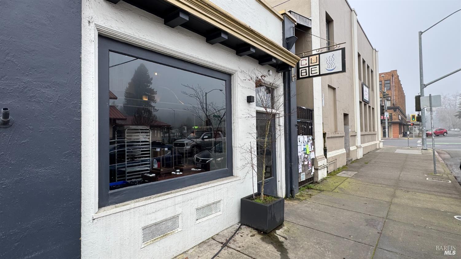 35 E Commercial Street Willits CA 95490
