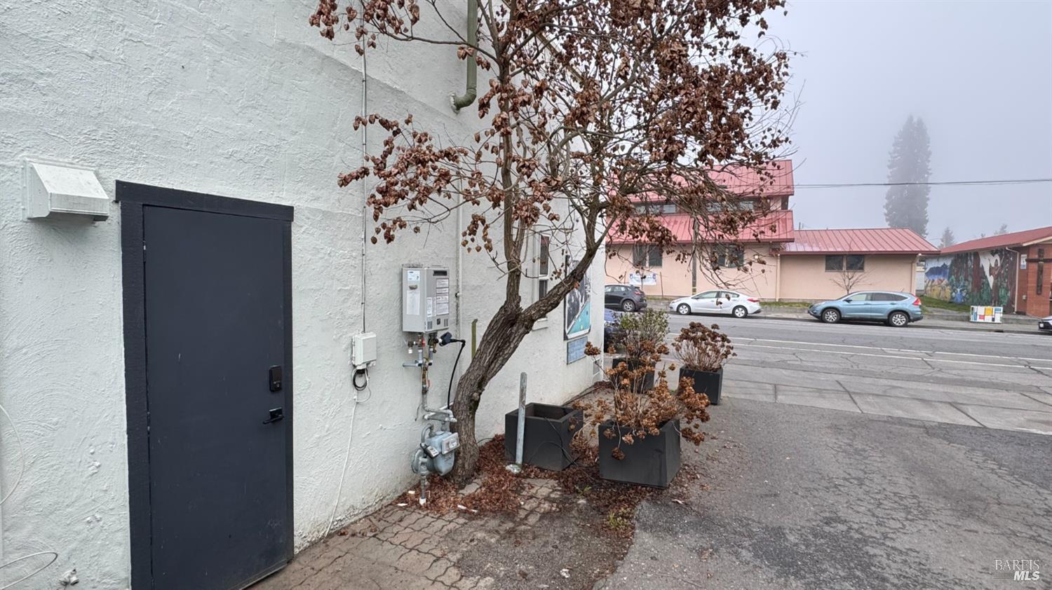 35 E Commercial Street Willits CA 95490