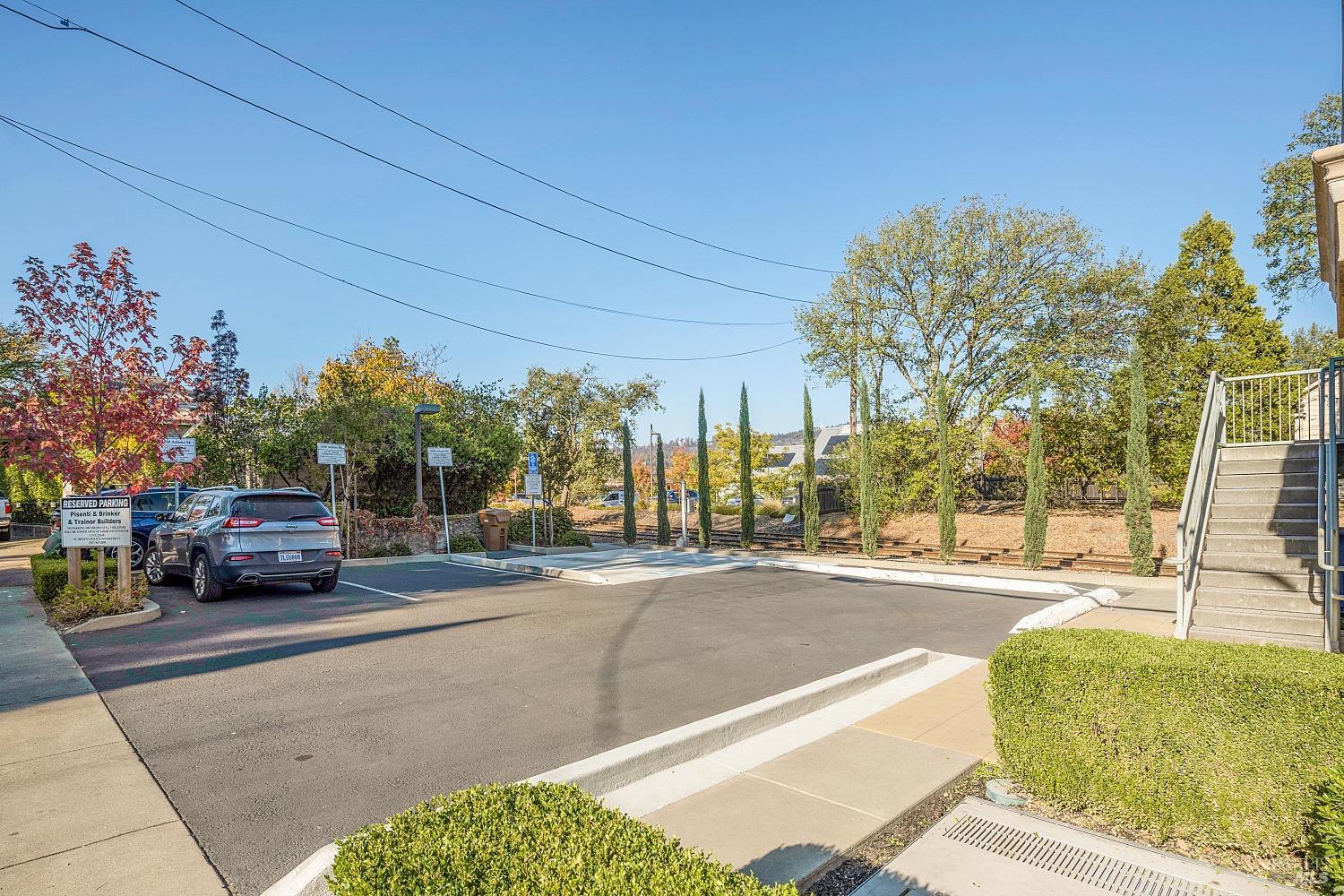 1050 Adams Street St. Helena CA 94574