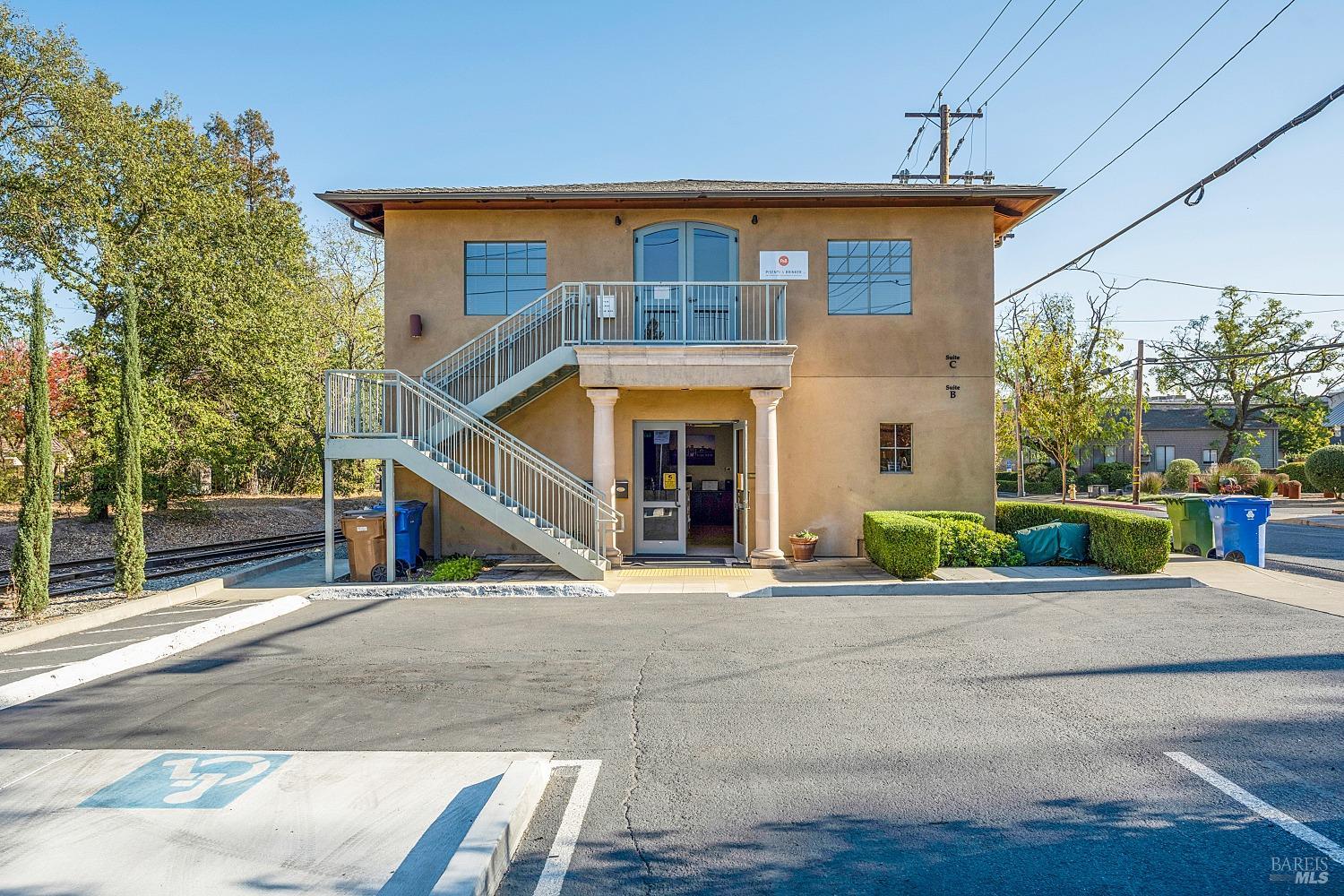 1050 Adams Street St. Helena CA 94574