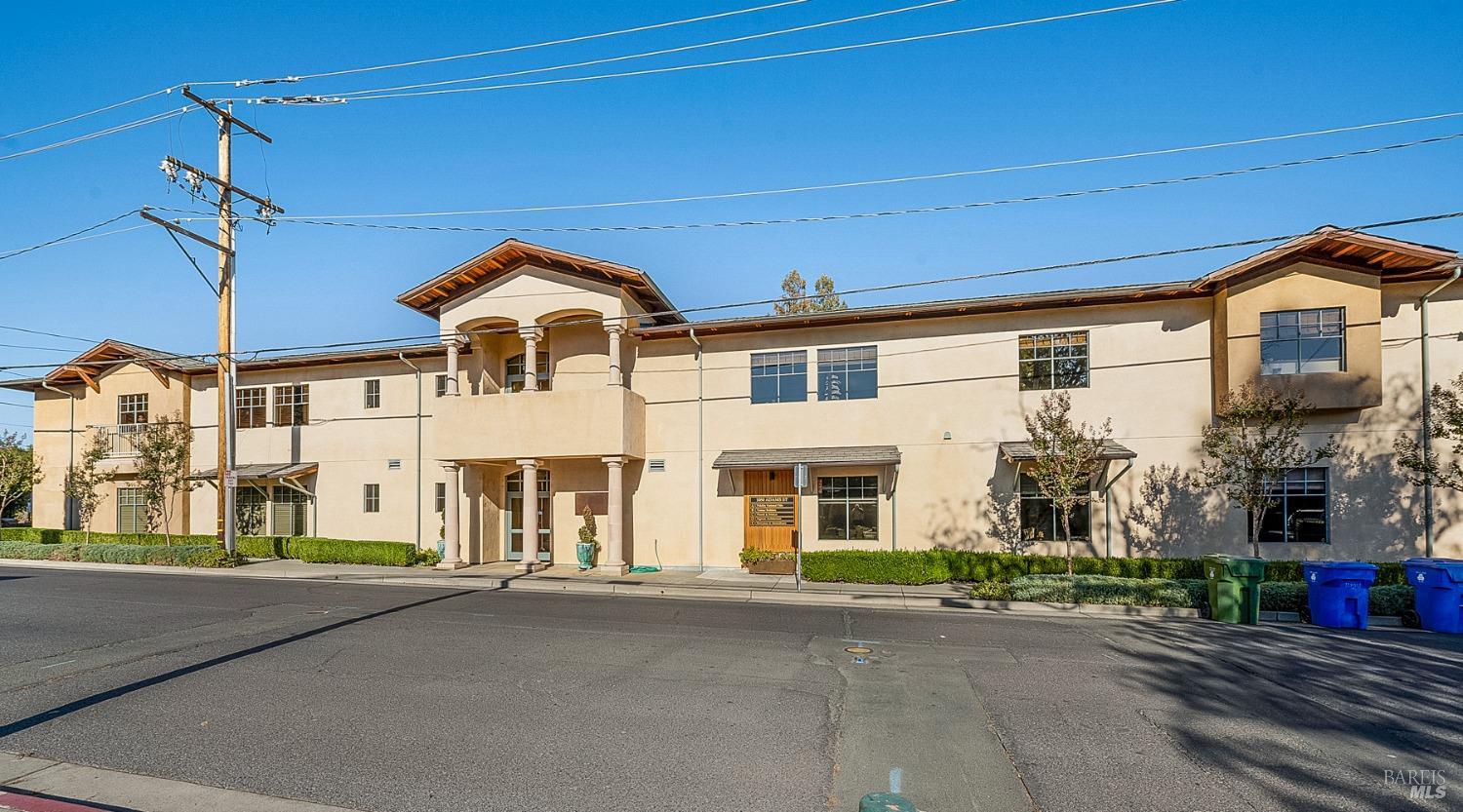 1050 Adams Street St. Helena CA 94574