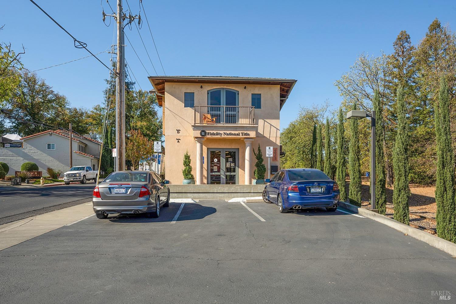 1050 Adams Street St. Helena CA 94574