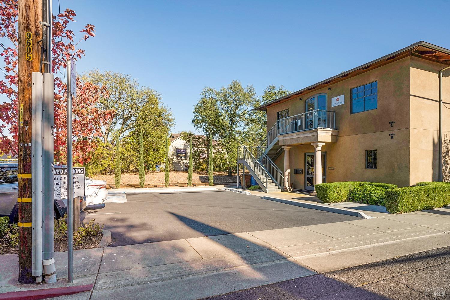 1050 Adams Street St. Helena CA 94574