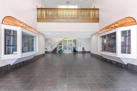 8911 Lakewood Drive Windsor CA 95492