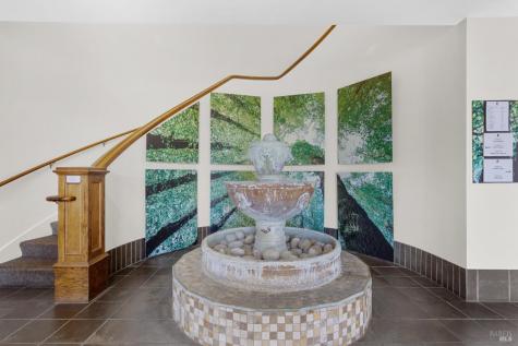 8911 Lakewood Drive Windsor CA 95492