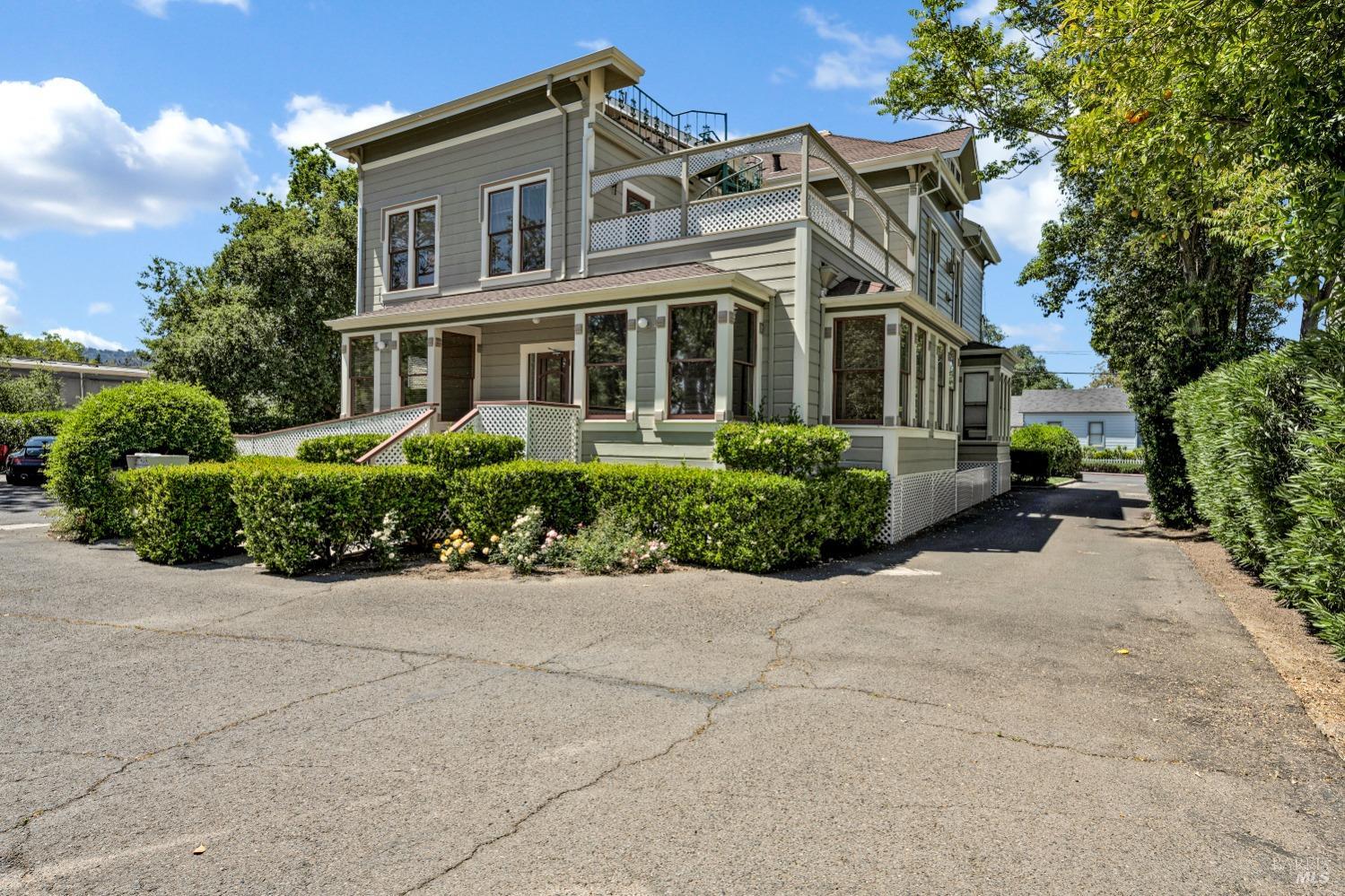 1127 Pope Street St. Helena CA 94574
